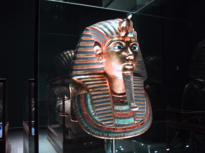 Mummy mask of King Tut